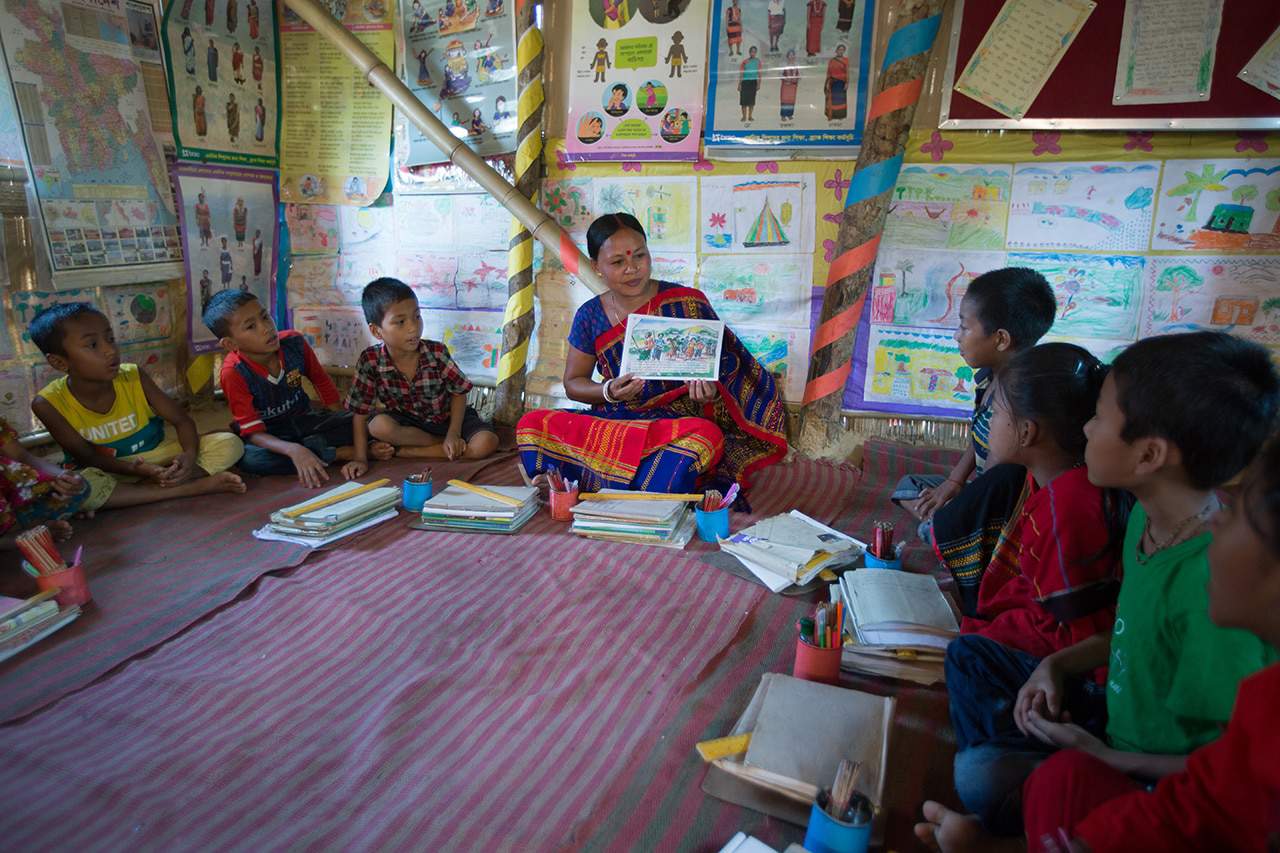 A classroom of BRAC primary schools; Photo source: brac.net