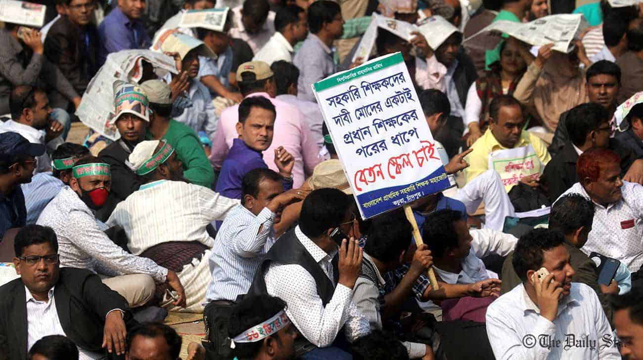 Government primary school teachers’ agitation registers a very ominous sign for the nation. Photo source: The Daily Star